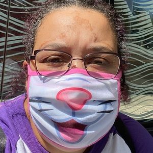 Meet your Posher, Leeann